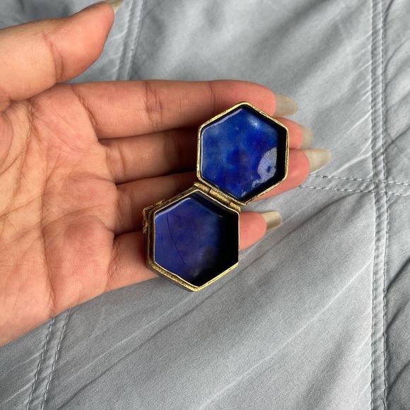 Ornate Unique Vintage Needlepoint Trinket Cloisonne Pendant Box🌹 - Picture 2 of 4